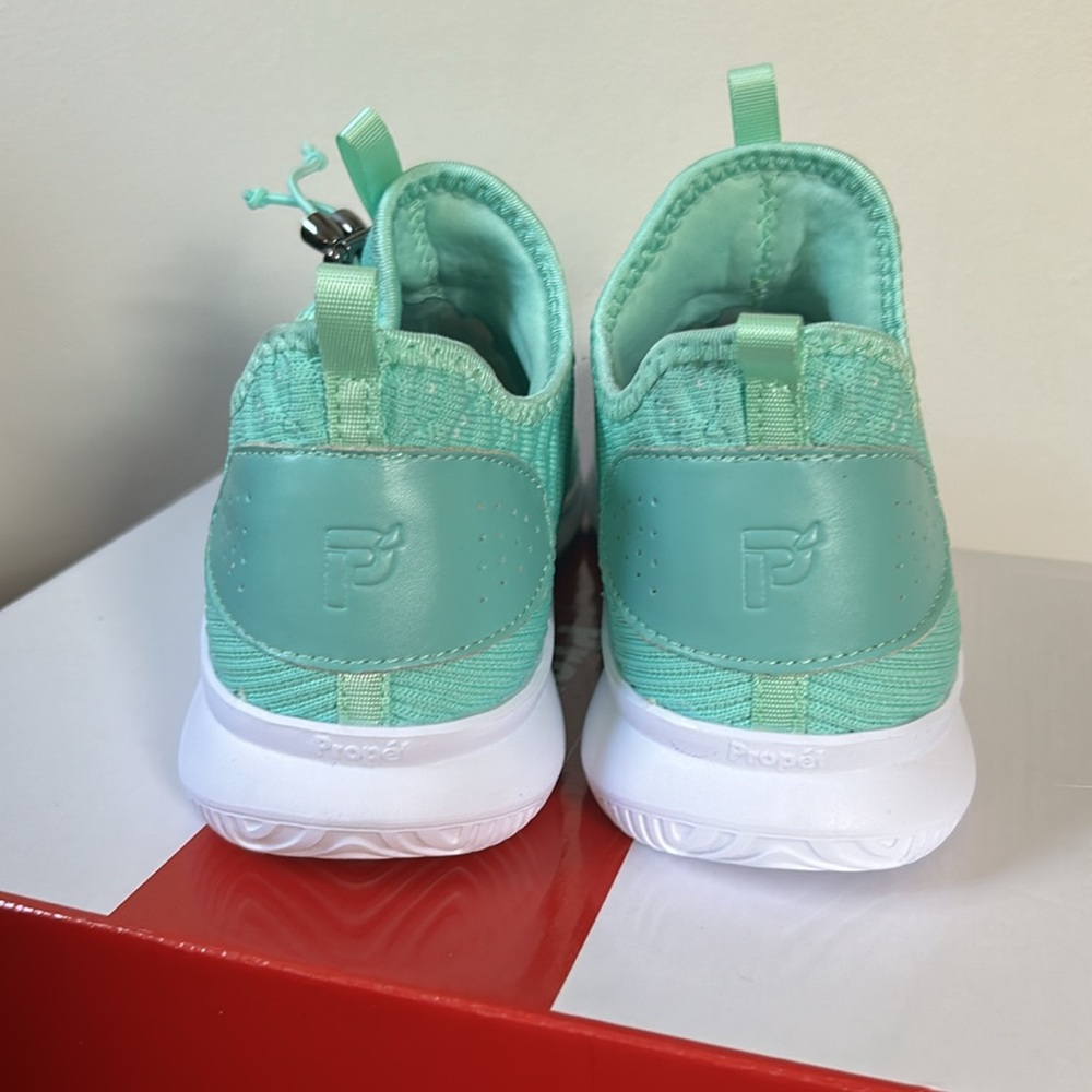 NIB Women’s Propet Travel Bound Sneakers Size 8 - Picture 5 of 10